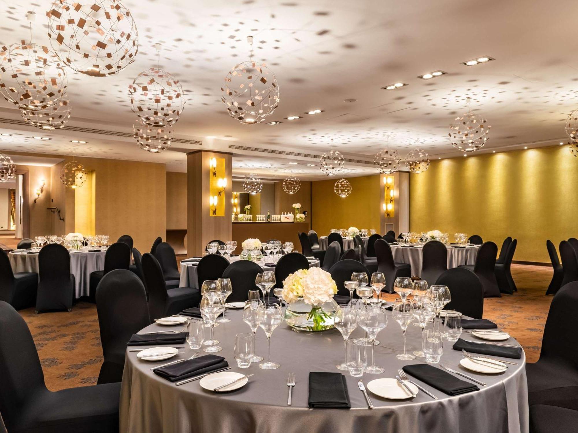 Hotel Sofitel Victoria 5*